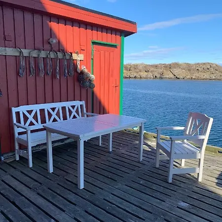 Skjaeret Stamsund Holiday home Rishaugen